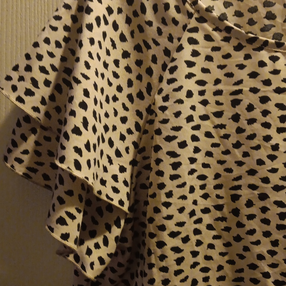 SHEIN Black and Cream Leopard Print Blouse - Picture 3 of 6